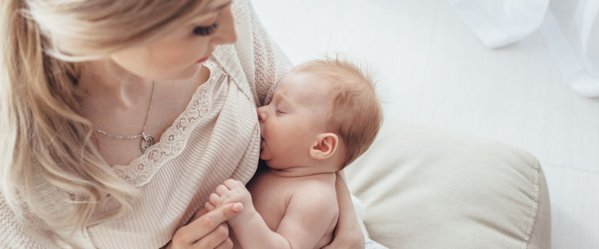 Les premiers mois de votre bébé : du lait uniquement