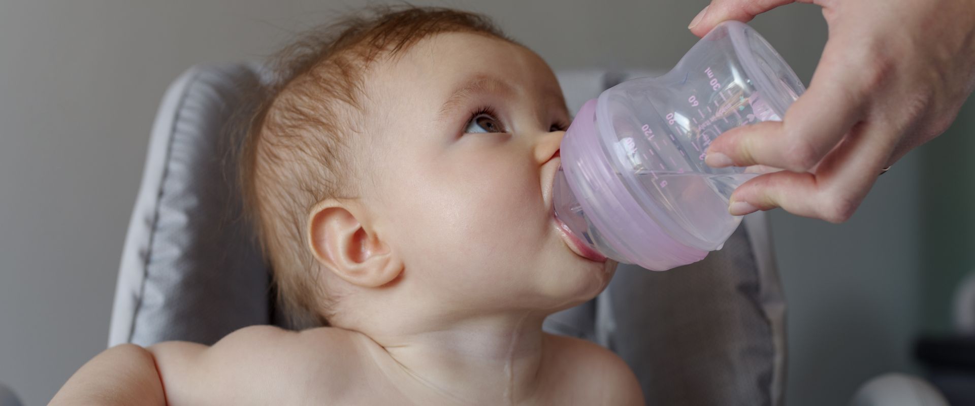 Comment hydrater bébé quand il fait chaud ?